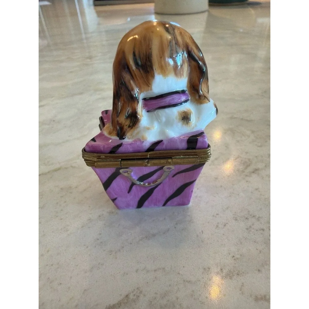 Hand Painted Limoges France Peint Main Beagle Dog in Purse Trinket Box 4/750